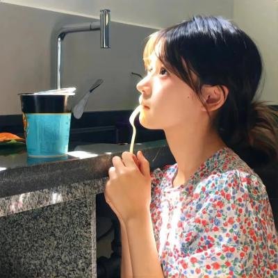 行尸村里走